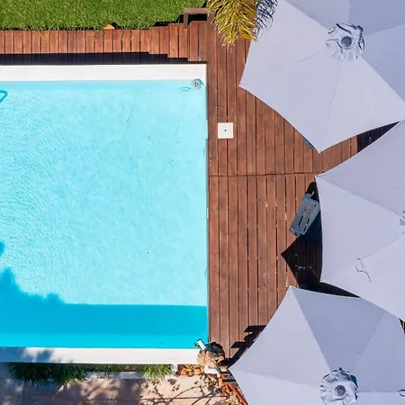 Spacious & Artistic House With Pool By Hostwise Prázdninový dům *